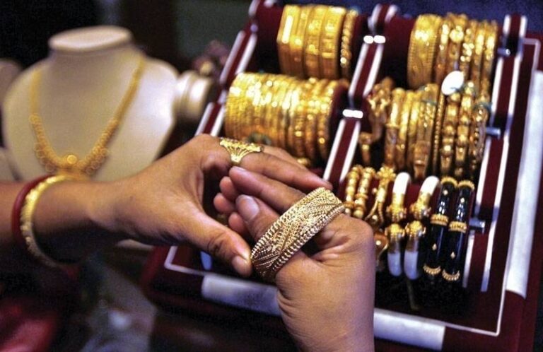 Gold up by Rs 800 per tola, silver surges by Rs 110